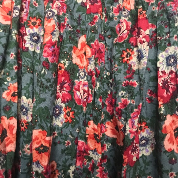 XXI Floral Party Skirt - Picture 4 of 5